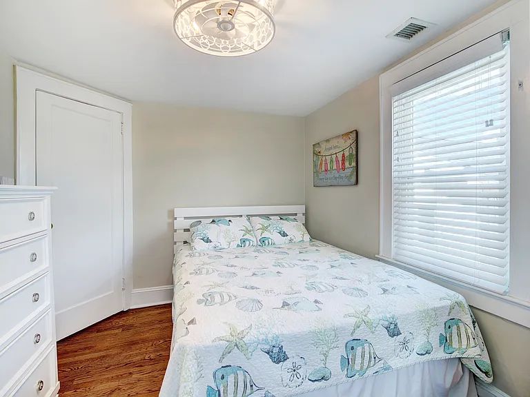 1704 Surf Ave — Photo 17