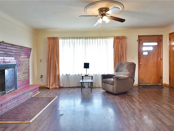 4th image of 1202 Ivanhoe Ave