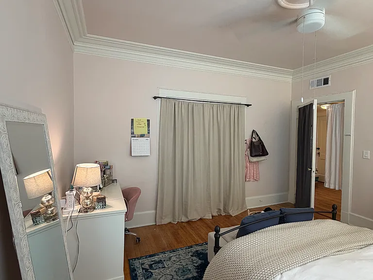 1200 Henderson St #2 — Photo 10