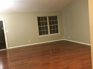 2863 Bar Harbour Rd, Aurora, IL 60504