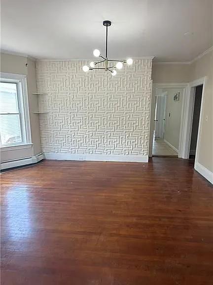 228 Baker St — Photo 3