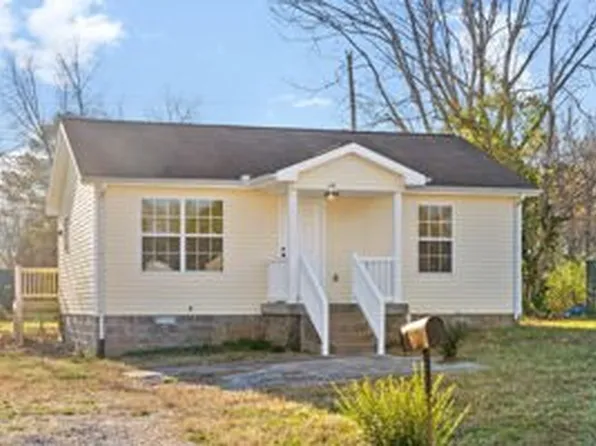 34 Chestnut Dr, Clarksville, TN 37042