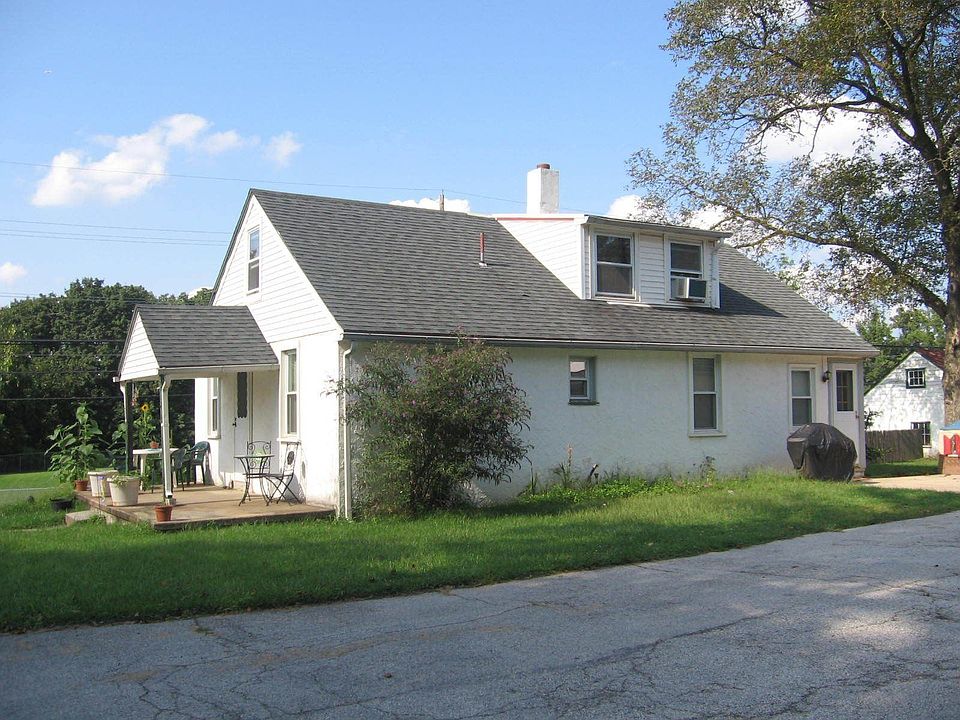 Another side view