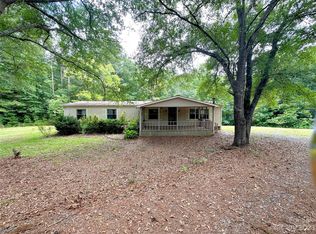 2946 Blacksburg Rd, Grover, NC 28073