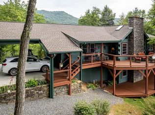 301 Sam Waters Rd, Topton, NC 28781