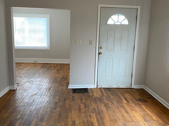 2nd image of 22 Colfax St NE