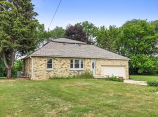 10830 W Cold Spring Rd, Greenfield, WI 53228