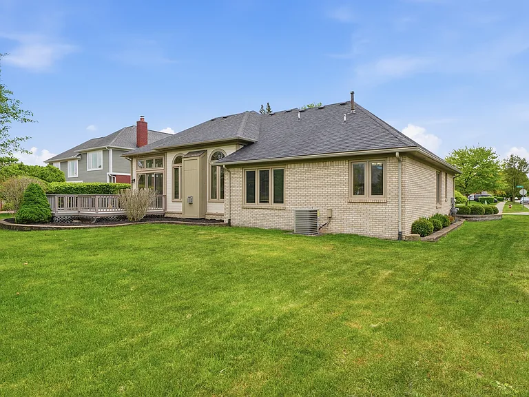 13697 Silent Woods Dr — Photo 40