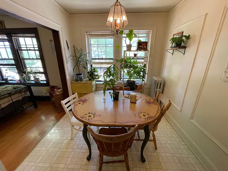 1805 E Park Pl — Photo 8