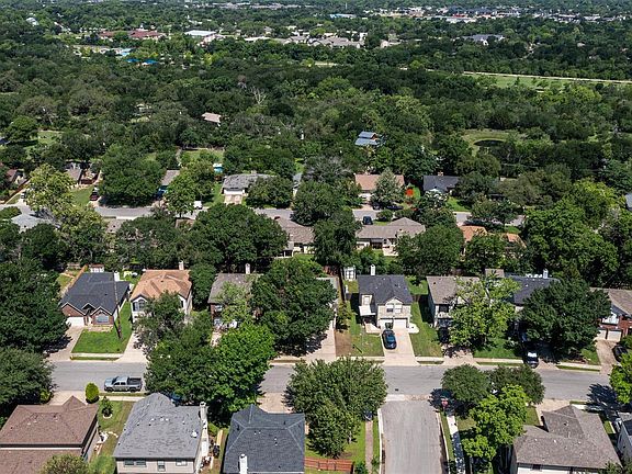 3rd image of 1406 Green Terrace Dr