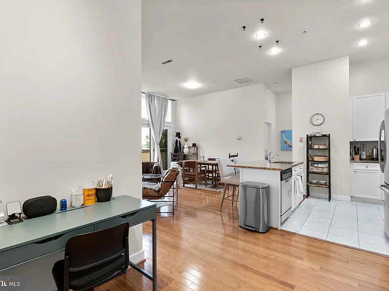 181 E Reed Ave #412 — Photo 8