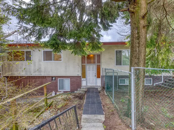3302 E 5th Ave, Vancouver, BC V5M 1P4