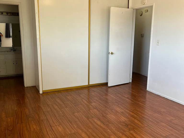 18515 Symeron Rd — Photo 9