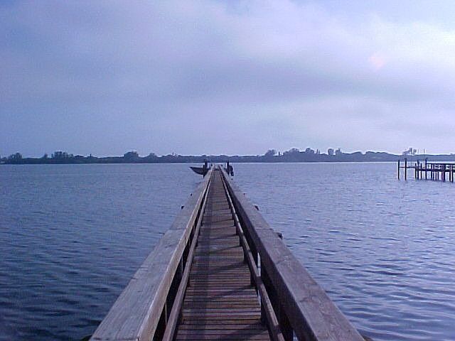 dock land to bay