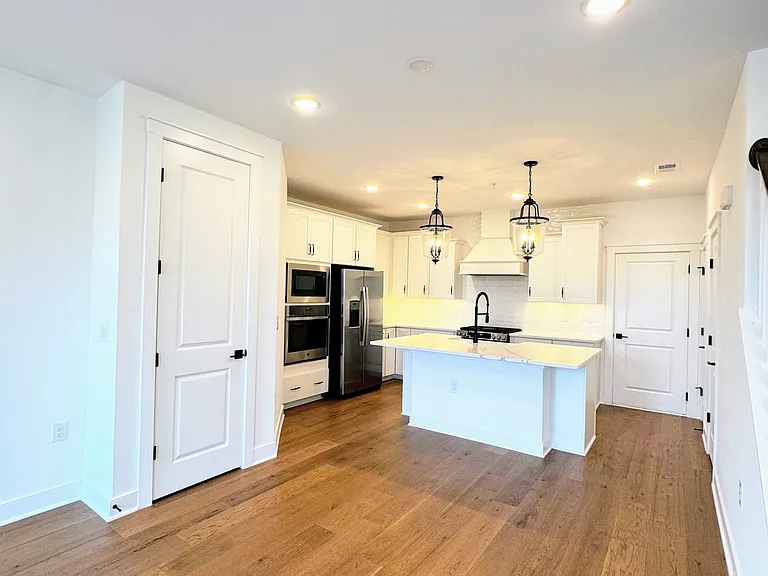 14928 Deco Cir — Photo 10