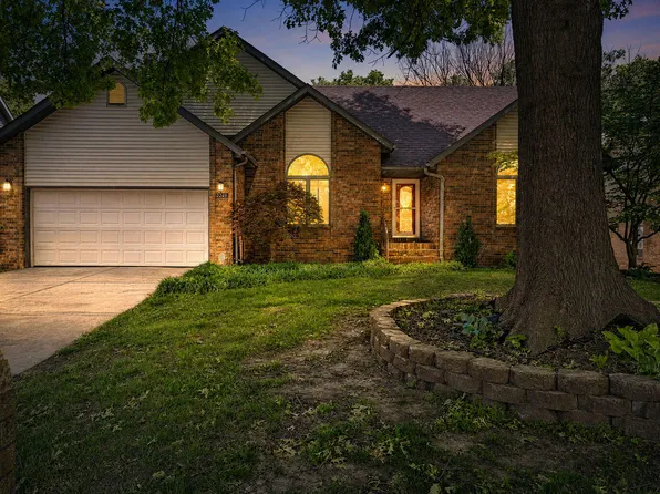 2249 E Cragmont Street, Springfield, MO 65804