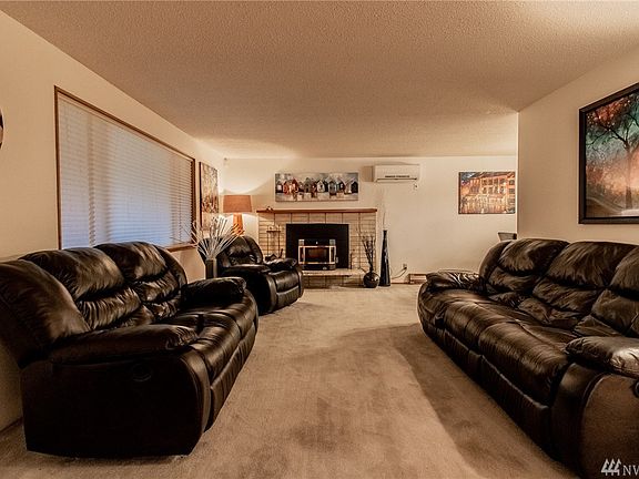 3rd image of 120 Heritage Dr
