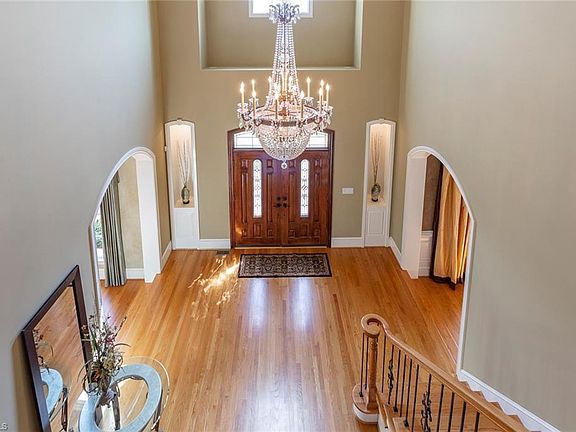 4th image of 7209 Henson Farm Way