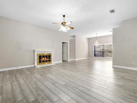 4th image of 4922 E Laureldale Drive