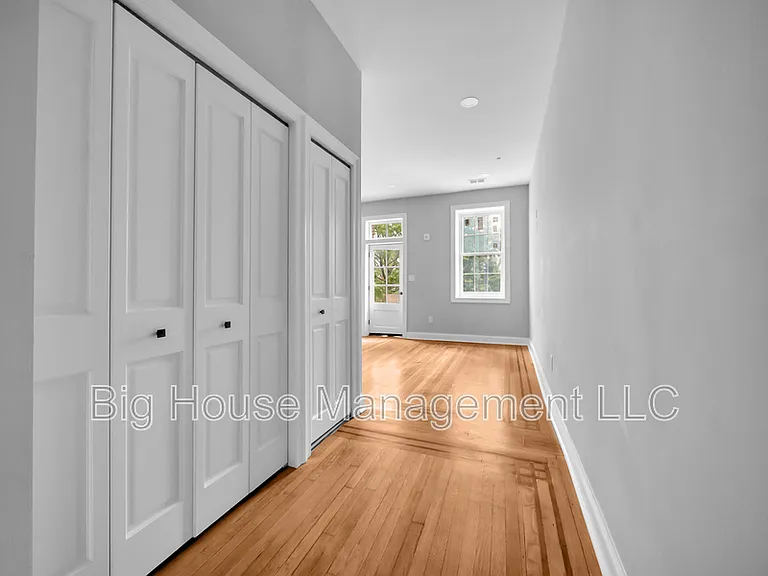 707 Druid Park Lake Dr — Photo 16