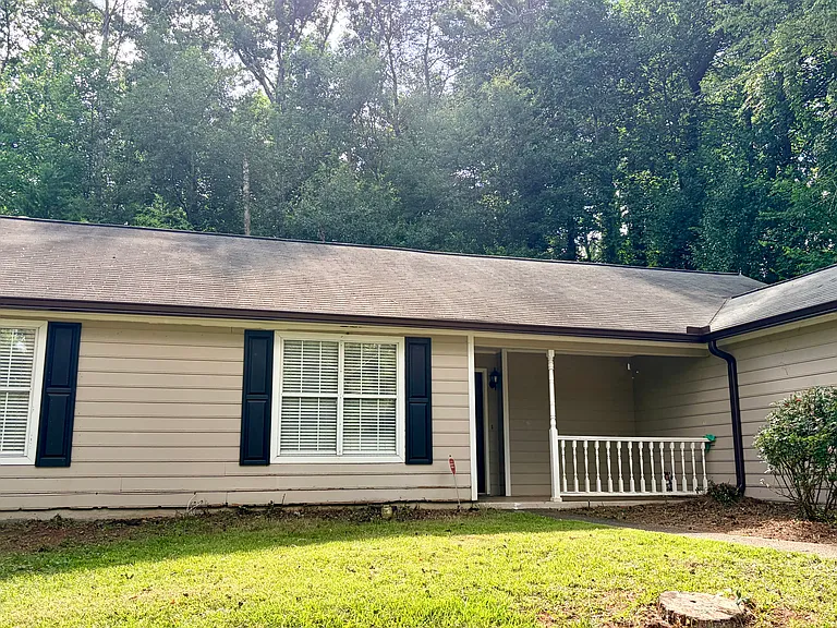 4933 Turtle Rdg NE — Photo 2