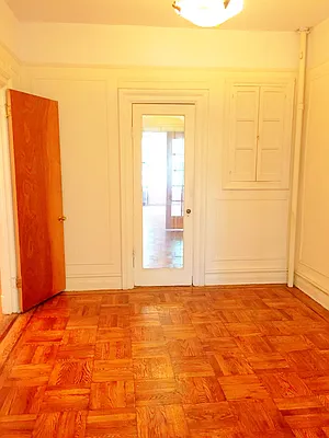 Rented by Rapid Realty Cobble Hill | media 43