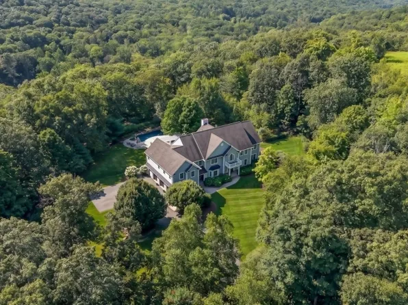 21 Reagan Way, Kinnelon Boro, NJ 07405