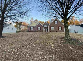 715 Shannon Rd SW, Loganville, GA 30052