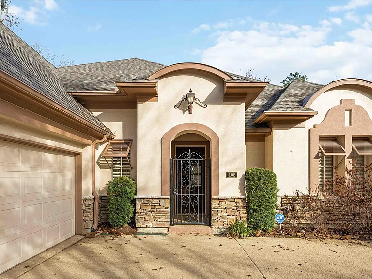 102 W Racing Cloud Ct — Photo 2