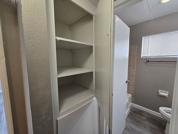 2nd image of 2100-2104 E Sunrise Ave #8
