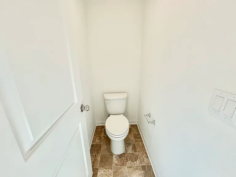 8477 Anthony St — Photo 12