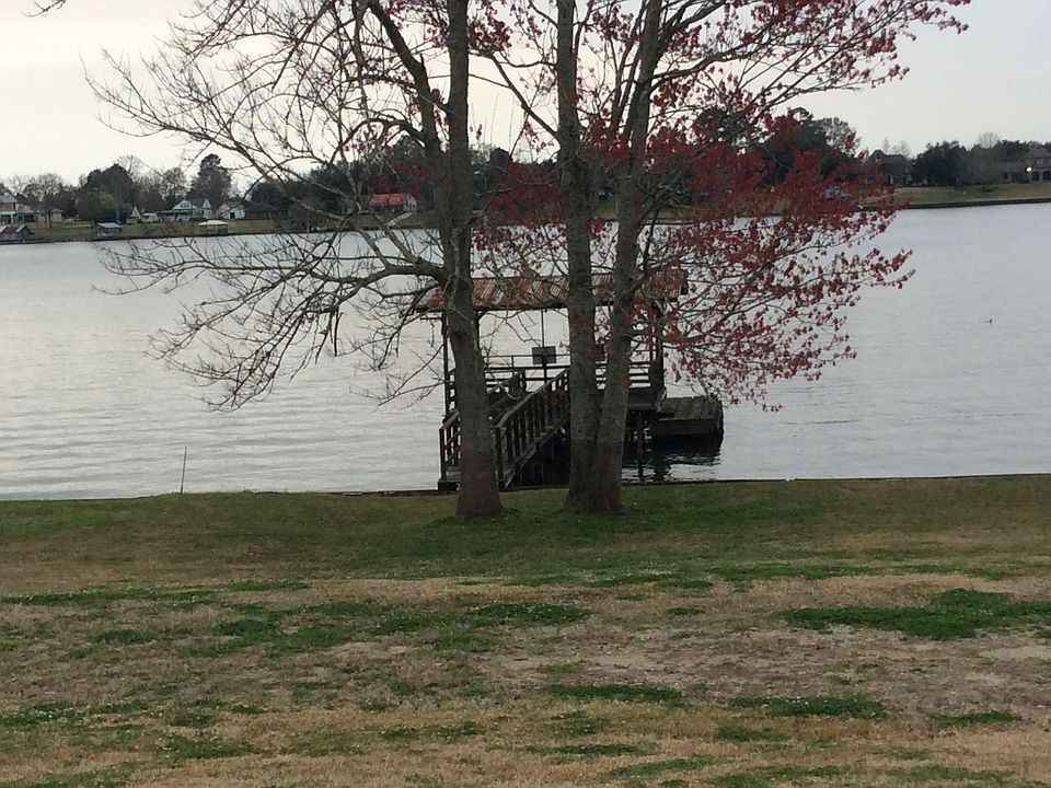 2nd image of 7051 Island Rd #413