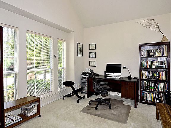 4th image of 7705 San Isabel Dr