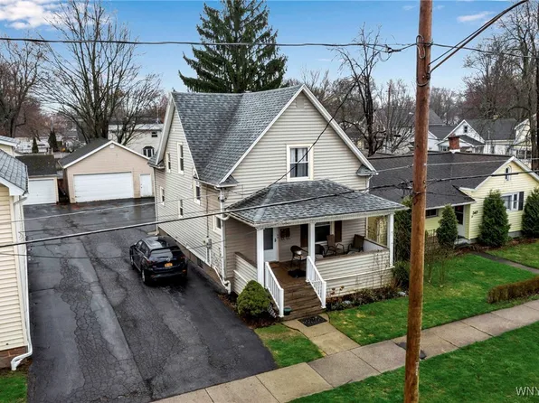 345 Fletcher St, Tonawanda, NY 14150
