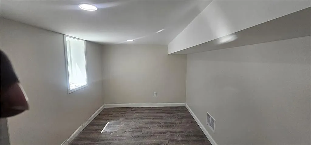 1 bed, 1.0 bath, 600 sqft, $1,595 — Photo 2