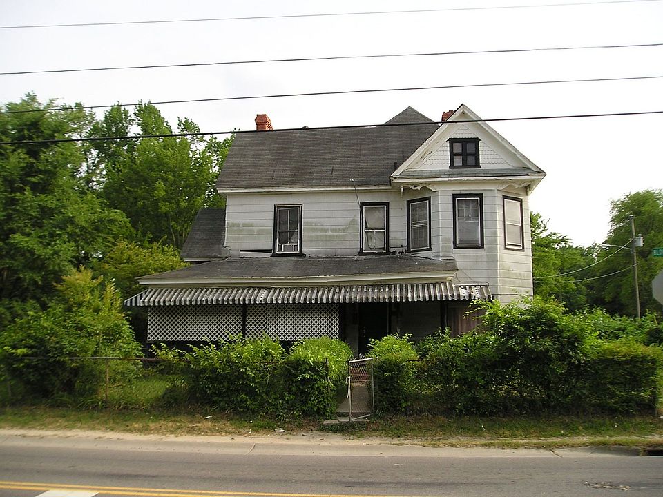1st image of 135 Blount St