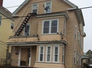 41 Winsor St, New Bedford, MA 02744
