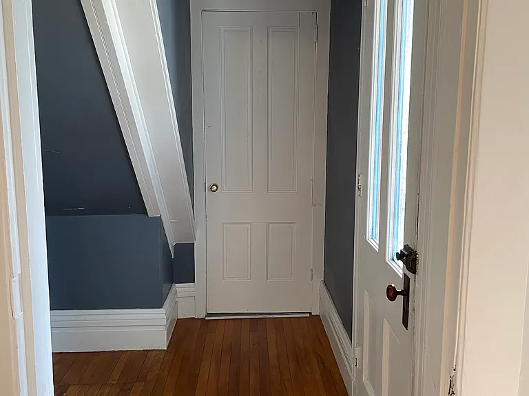 146 Green St #1 — Photo 4