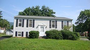 1st image of 2803 Crown Cir