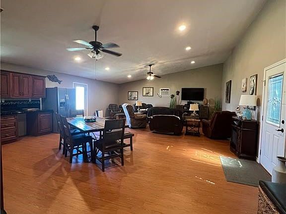 2nd image of 3742 County Road 1177