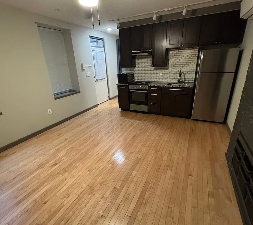 330-332 Saint Paul St