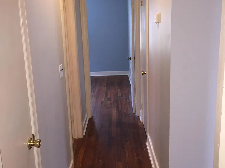 107 Johnson Dr — Photo 4