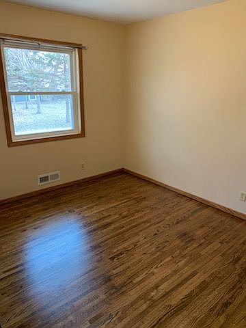 2nd image of 510 Linden St