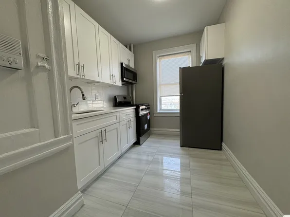 7 Van Houten Ave #33, Jersey City, NJ 07305