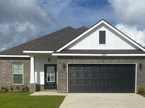 21104 Explorer Dr, Robertsdale, AL 36567