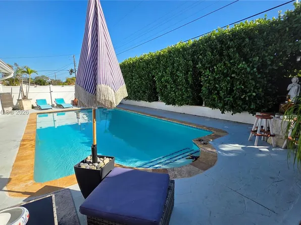 12320 SW 39th St, Miami, FL 33175