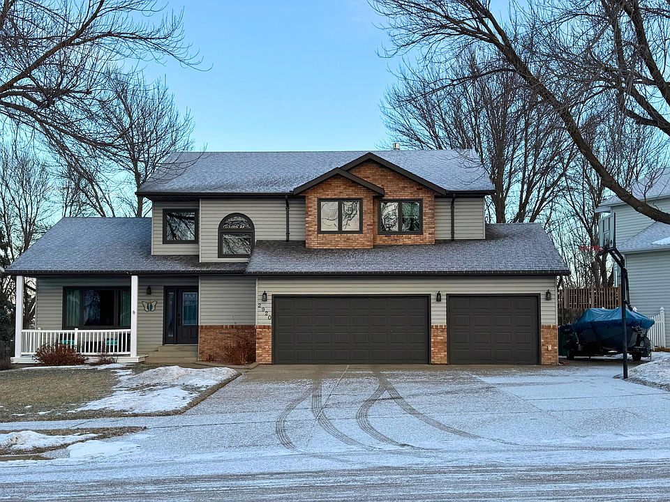 1st image of 2920 Remuda Dr