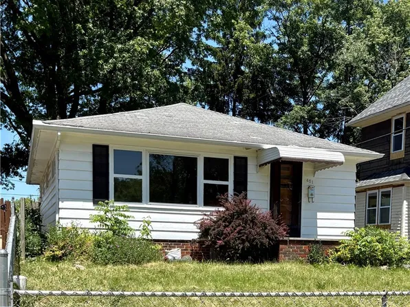 451 9th St, Elyria, OH 44035
