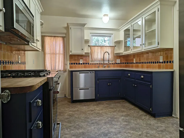 5420 Palma Ave #1 — Photo 7