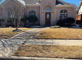 1120 Kelly Ln, Lewisville, TX 75077